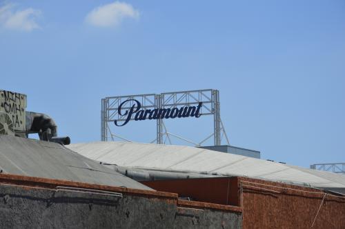 Paramount sign