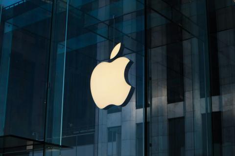 Apple storefront in New York